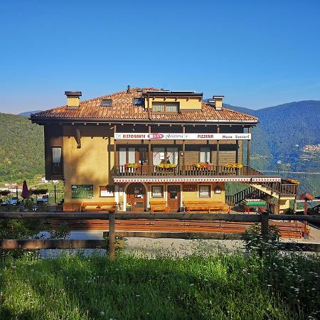 Maso Sveseri Montesover Екстериор снимка